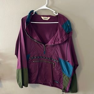 Women’s L.L bean wind breaker